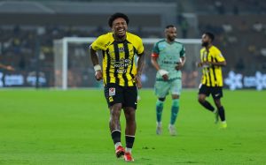 صدمة قوية للعميد: **تأثير إصابة ستيفن بيرغوين على الاتحاد** ومستقبل مسيرته في دوري روشن