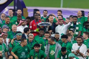 جدة تتزين للمجد: الأهلي يحتفل بلقب دوري أبطال آسيا للنخبة وكأس السوبر السعودي