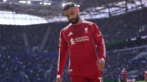 جاري لينكر يحلل تداعيات تصريحات محمد صلاح الأخيرة: دوافع شخصية ومستقبل غامض في أنفيلد