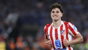 صدمة في مدريد: رد أتلتيكو الساخر على عرض ريال مدريد لألفاريز يثير الجدل!