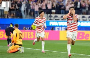 أمريكا تفتتح مشوارها بقوة: رباعية تاريخية في شباك باراجواي ضمن كأس العالم 2026