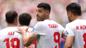 فخر فارس وكرم الضيافة: رسالة منتخب إيران لكرة القدم في لوس أنجلوس تُلهم السلام