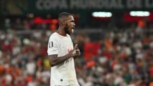 صفقة الموسم لإيبسويتش تاون: تأكيد انتقال مدافع منتخب المغرب بعد تألقه في المونديال